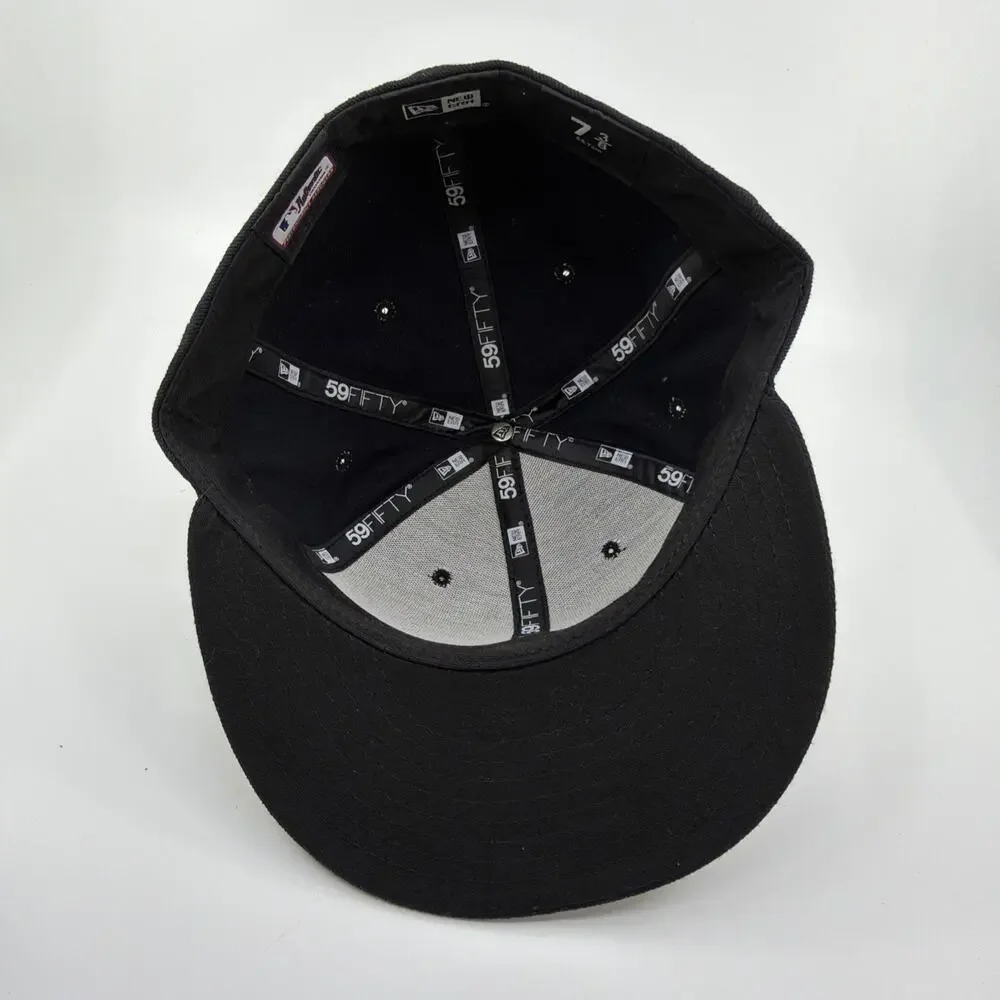 New York Yankees New Era 59FIFTY Fitted Hat 7 3/8 Black Baseball Cap